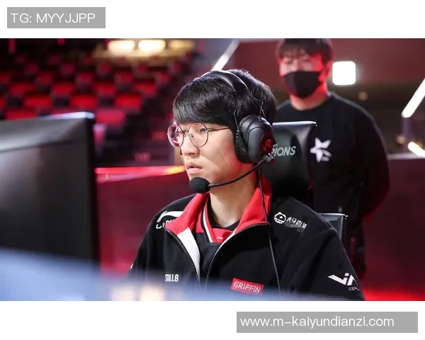 2026年3月份新闻和平精英战术解析深入探讨LNG战队的包夹策略与执行细节